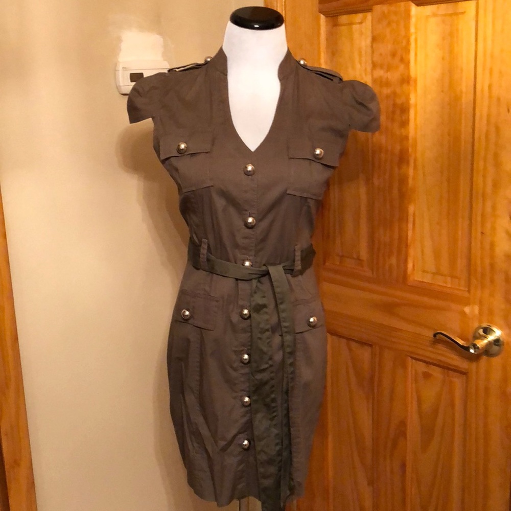 Express button and belted dress